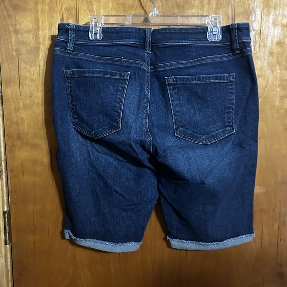 LOFT size 12 waist 31 DARK WASH BERMUDA JEAN SHORTS - Picture 4 of 5